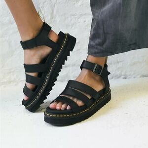 Dr Martens Doc Blaire black platform gladiator sandals black leather size 9 EUC